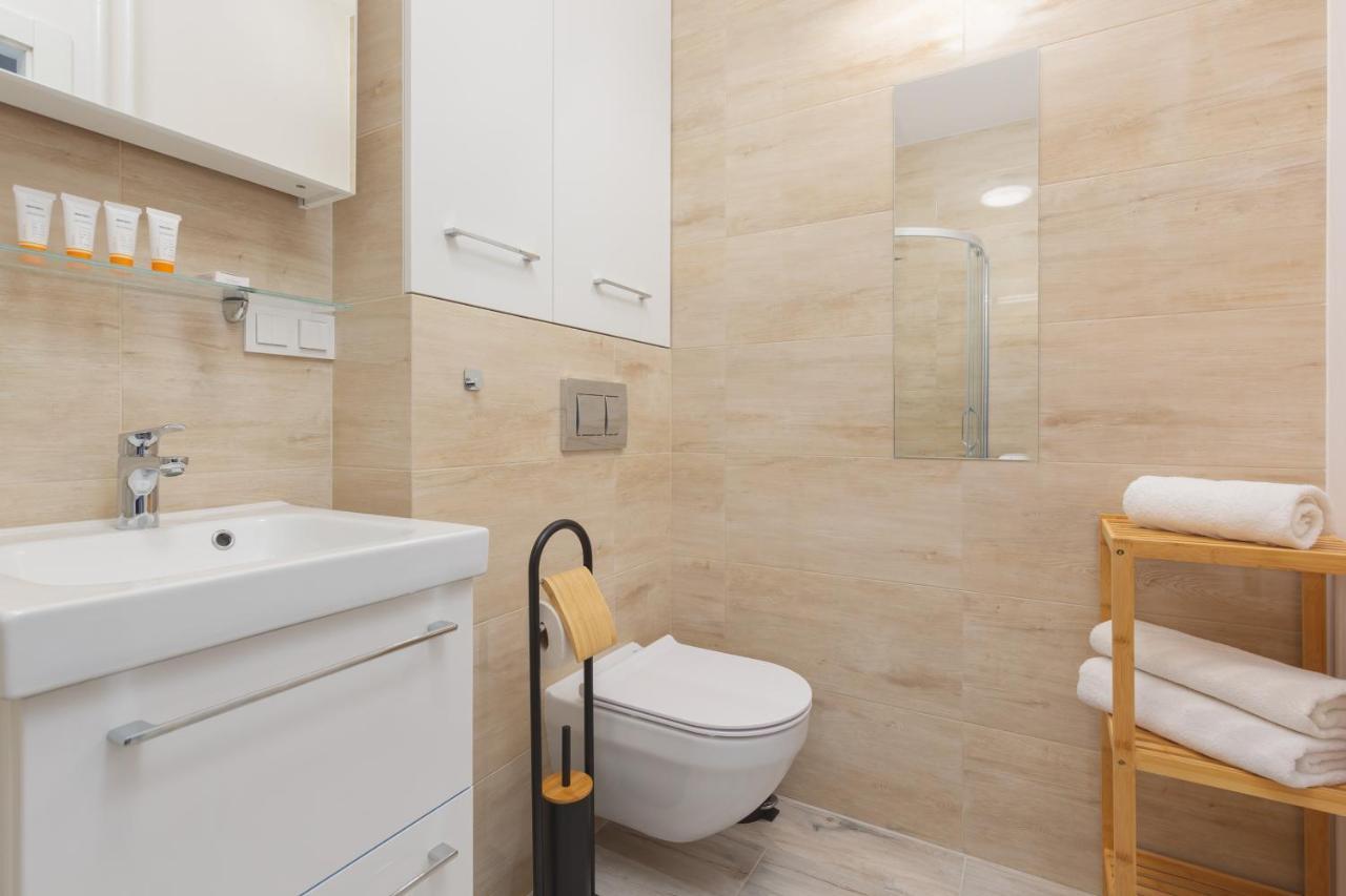Apartments City Center Warsaw By Noclegi Renters Buitenkant foto